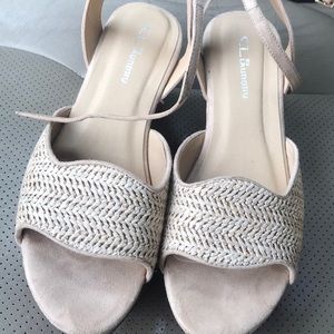 Worn once. CL by laundry size 9